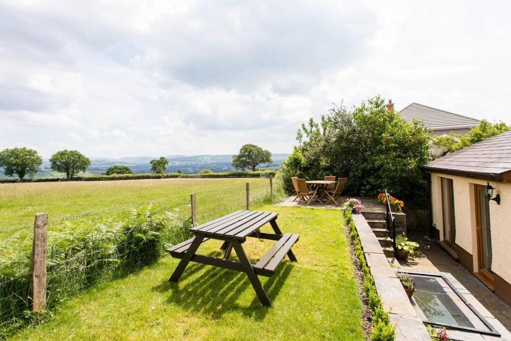Llanwrda Perfect Cottage Retreat Near The Brecon Beacons מראה חיצוני תמונה
